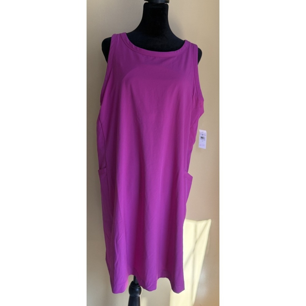 Lou & Grey Sleeveless Shift Dress in Bright Magenta